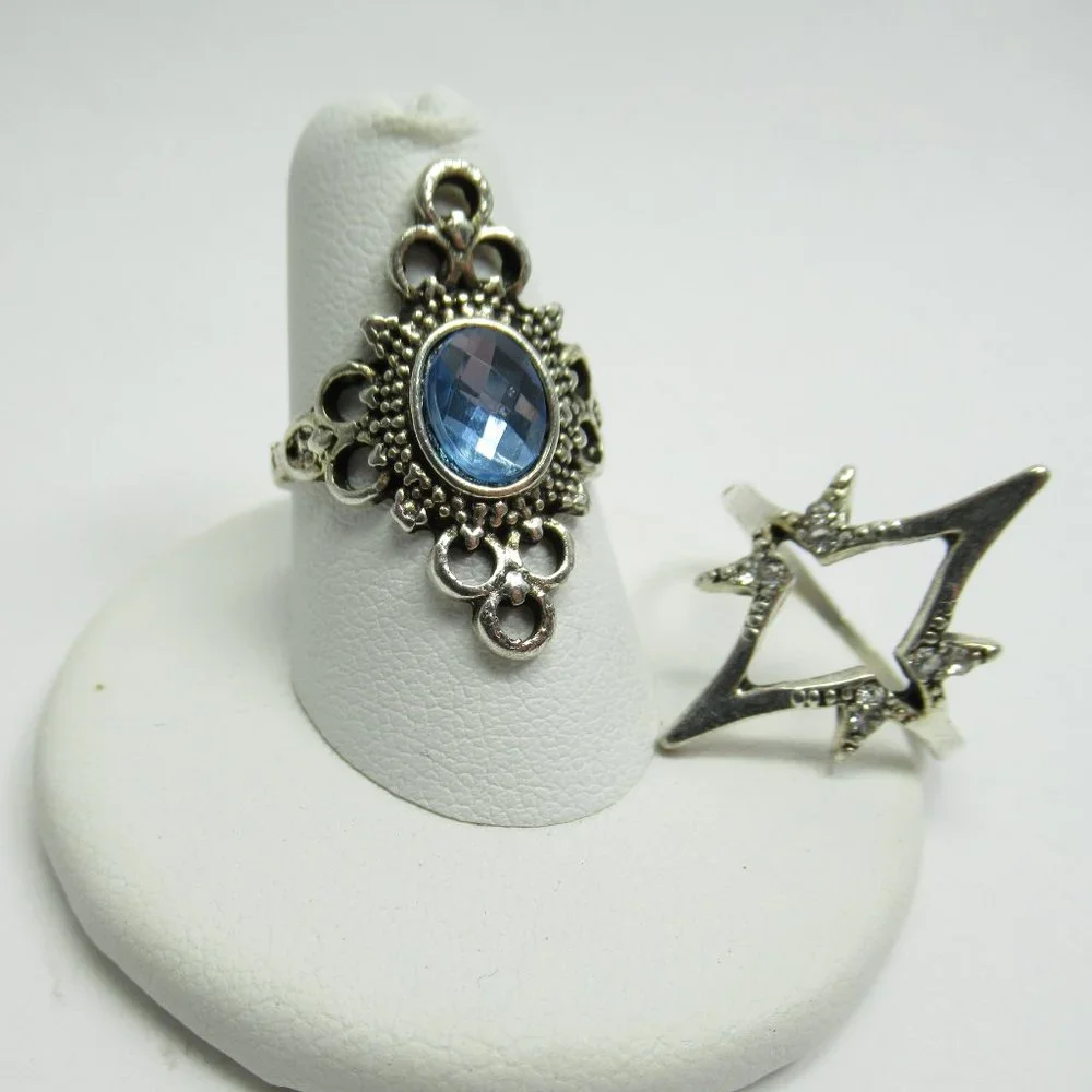 Pair of size 7 fashion rings
